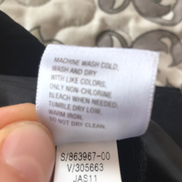 Old navy black dress shorts - Picture 4 of 4